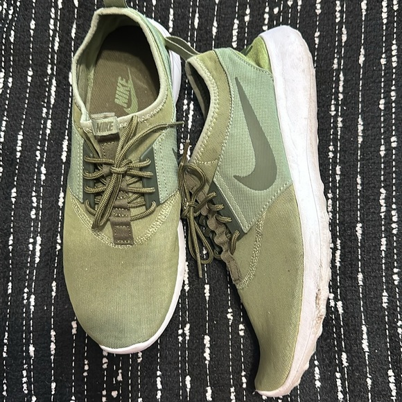 Nike sock sneakers, olive green size 10 - Picture 2 of 8